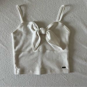 Hollister crop tank with bow in the middle
